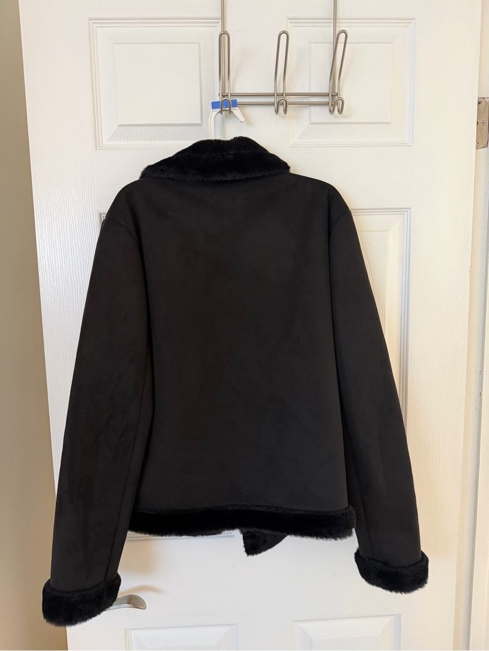 Solitaire Black Faux Shearling Bomber Jacket - Picture 3 of 3